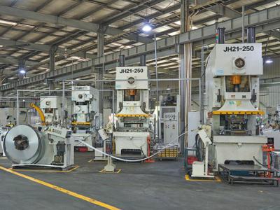 O papel essencial das peças de metal de solda nas indústrias modernas